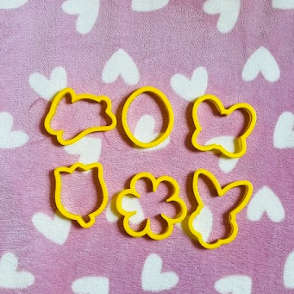 never used 83-piece cookie cutter set from Wilton - Picture 5 of 10